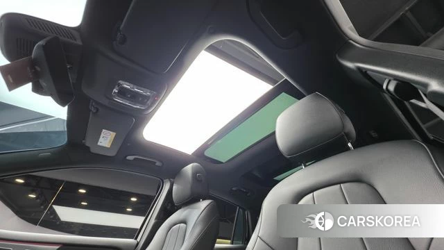 Mercedes-Benz GLA - Class H247 2021 Черный из Кореи, фото 2
