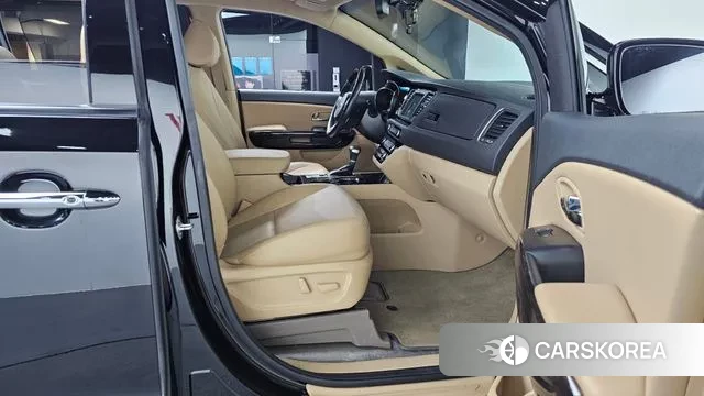 Kia The New Carnival 2019 Черный из Кореи, фото 2