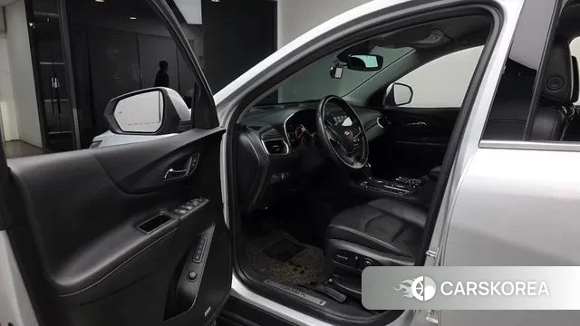 Chevrolet (GM Daewoo) Equinox 2018 Серебряный из Кореи, фото 2