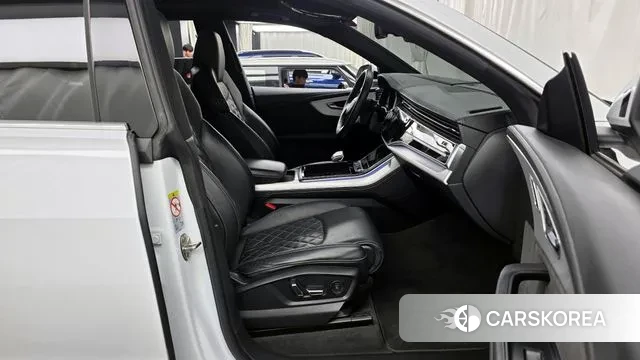 Audi Q8 (4M) 2022 Белый из Кореи, фото 2