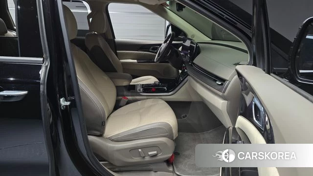 Kia Carnival 4th generation 2023 Черный из Кореи, фото 2