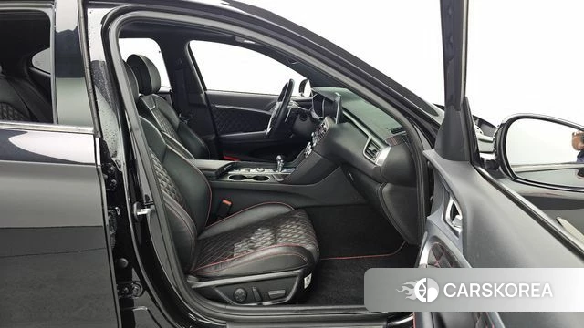 Genesis G70 2019 Черный из Кореи, фото 2