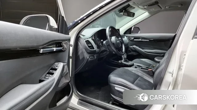 Kia Seltos 2022 Белый из Кореи, фото 2