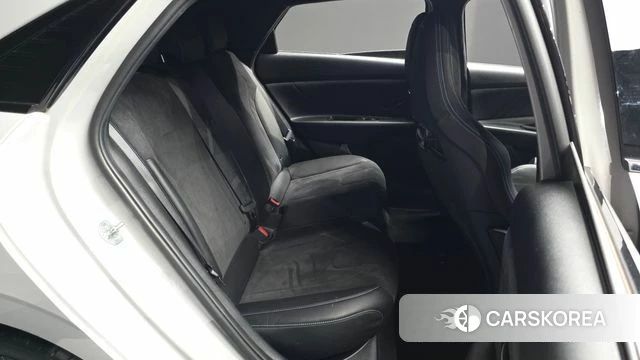 Hyundai Avante (CN7) 2021 Серебристо-серый из Кореи, фото 2