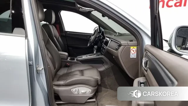 Porsche Macan 2019 Серебристо-серый из Кореи, фото 2