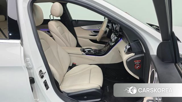 Mercedes-Benz C-Class W205 2020 Белый из Кореи, фото 2