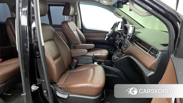 Hyundai The New Grand Starex 2019 Черный из Кореи, фото 2