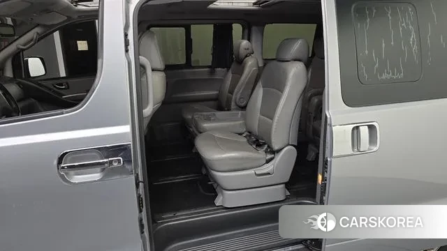 Hyundai The New Grand Starex 2019 Серебряный из Кореи, фото 2