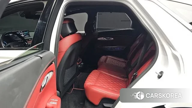 Genesis GV70 2021 Белый из Кореи, фото 2