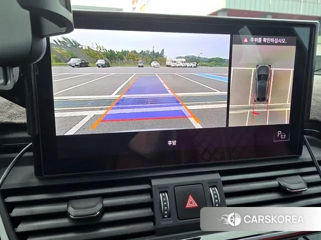 Audi SQ5 (FY) 2021 Светло-серебряный цвет из Кореи, фото 2