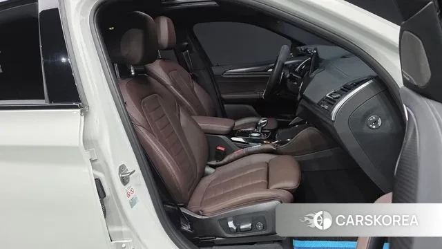 BMW X4 (G02) 2023 Белый из Кореи, фото 2