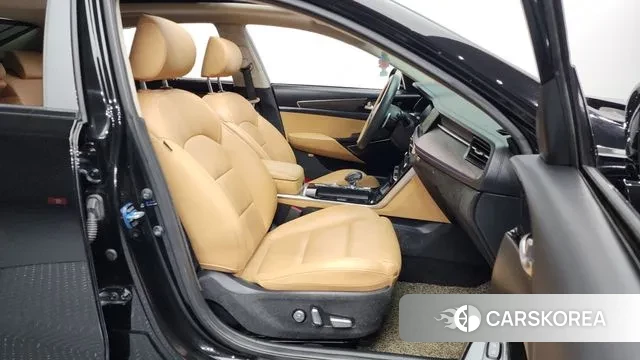 Kia K7 Premier 2019 Черный из Кореи, фото 2