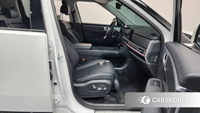 Hyundai Santa Fe (MX5) 2023 Белый из Кореи, фото 2