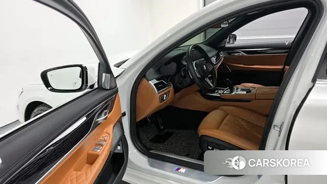 BMW 7 Series (G11) 2022 Белый из Кореи, фото 2