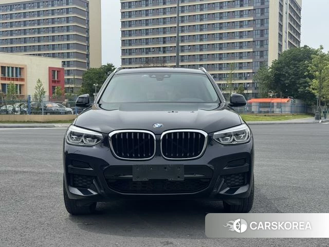 BMW X3 2021 Черный из Китая, фото 2