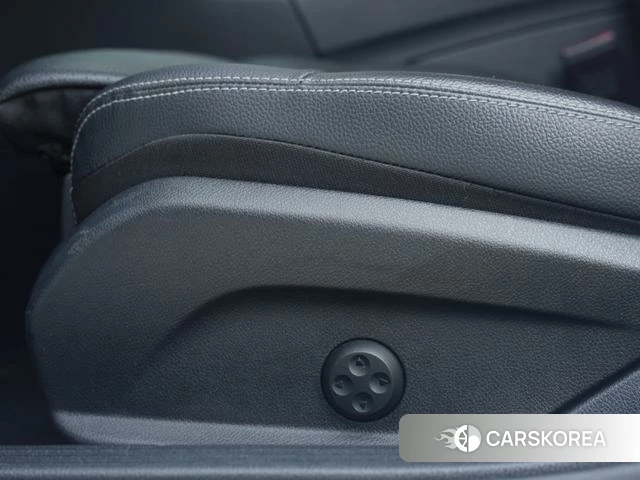 Mercedes-Benz Class C 2019 Белый из Китая, фото 2