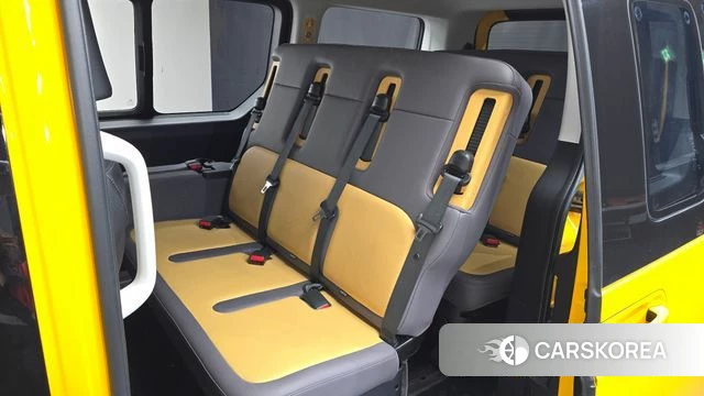 Hyundai Staria 2022 Желтый из Кореи, фото 2