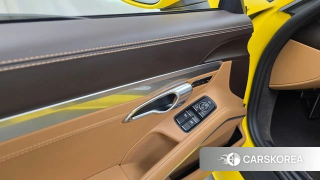 Porsche 718 Cayman 2021 Желтый из Кореи, фото 2