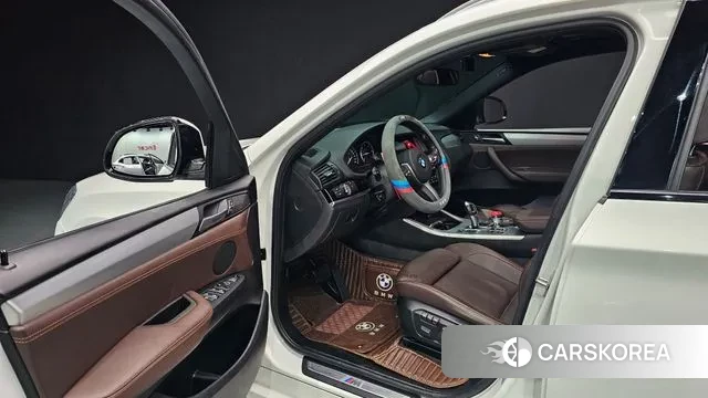 BMW X4 (F26) 2018 Белый из Кореи, фото 2