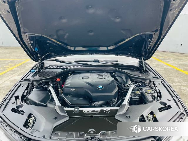 BMW 5 series 2021 Черный из Китая, фото 2