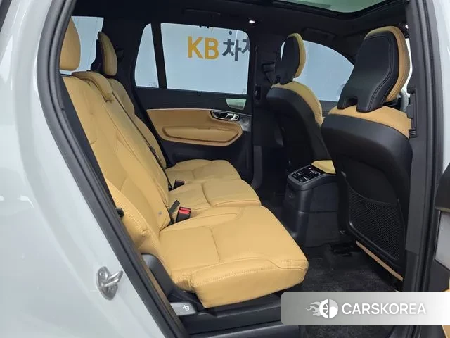 Volvo XC90 second Generation 2024 Белый из Кореи, фото 2