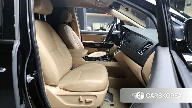 Kia The New Carnival 2018 Черный из Кореи, фото 2