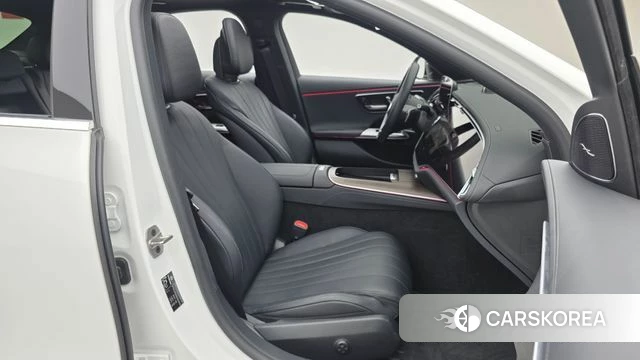Mercedes-Benz E-Class W214 2024 Белый из Кореи, фото 2