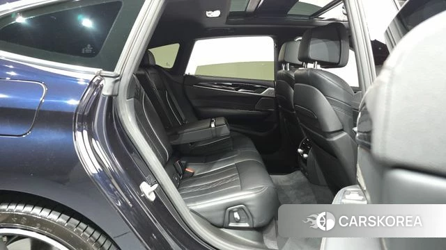BMW 6 Series GT (G32) 2021 Черный из Кореи, фото 2