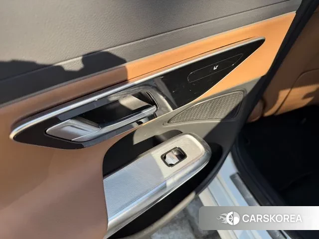 Mercedes-Benz E-Class W214 2024 Белый из Кореи, фото 2