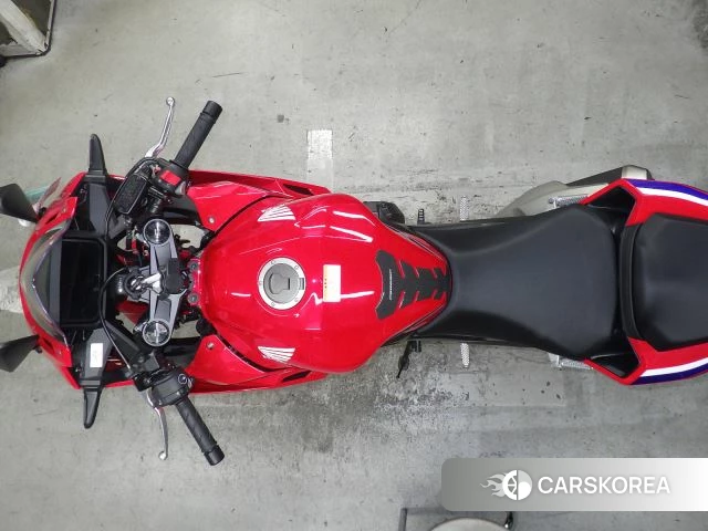 Проданный Honda CBR400R id 4184721 из Японии