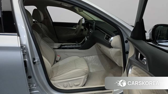 Genesis G70 2018 Серебристо-серый из Кореи, фото 2