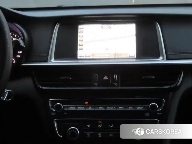 Kia The New K5 2nd generation 2018 Белый из Кореи, фото 2