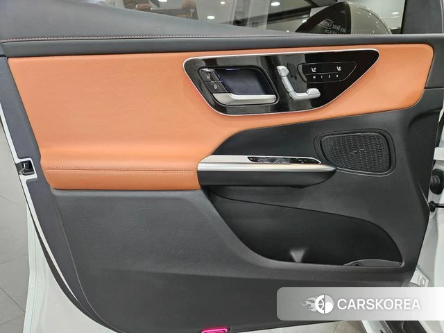 Mercedes-Benz GLC-Class X254 2024 Белый из Кореи, фото 2