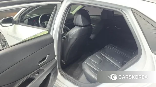 Hyundai Avante (CN7) 2023 Белый из Кореи, фото 2