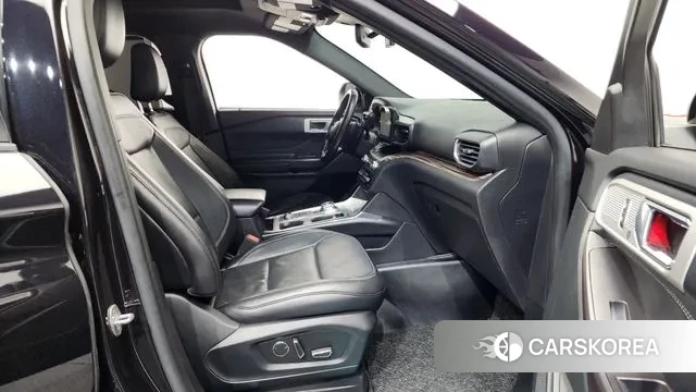 Ford Explorer 6th Generation 2020 Черный из Кореи, фото 2