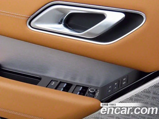 Land Rover Range Rover Velar 2022 Белый из Кореи, фото 2