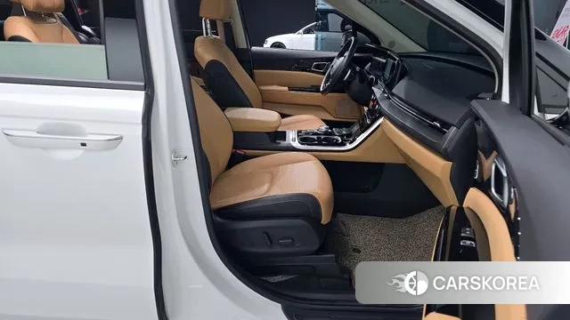 Kia Carnival 4th generation 2023 Белый из Кореи, фото 2