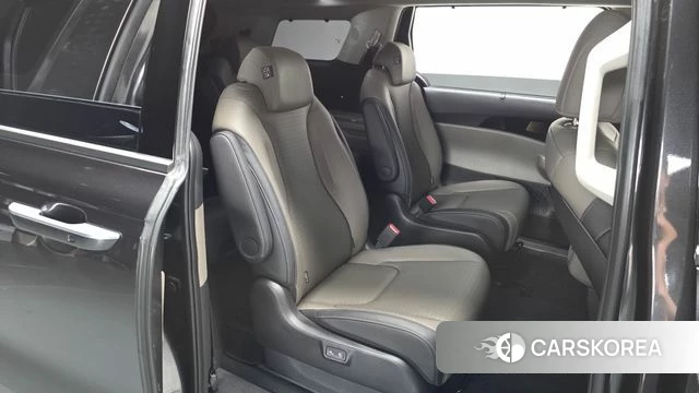 Kia The New Carnival 4th Generation 2024 Серый из Кореи, фото 2
