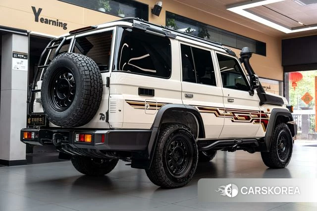 Toyota Land Cruiser 70 Series 2025 Белый из Китая, фото 2