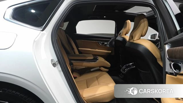 Volvo S90 2023 Белый из Кореи, фото 2