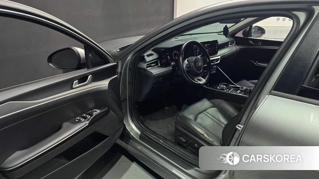 Kia K5 3rd generation 2021 Серебристо-серый из Кореи, фото 2