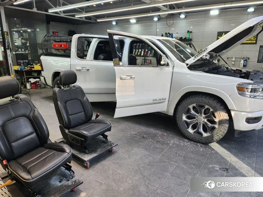 Dodge Lampicup 2018 Белый из Кореи, фото 2