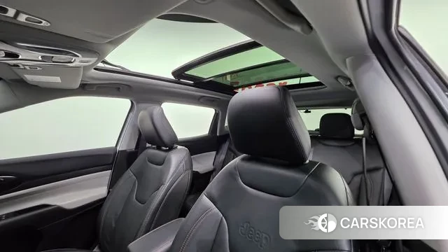 Jeep Compass 2nd Generation 2022 Белый из Кореи, фото 2