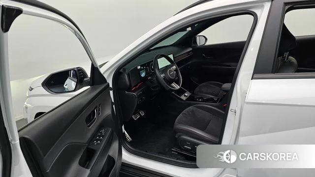 Hyundai Kona (SX2) 2023 Белый из Кореи, фото 2