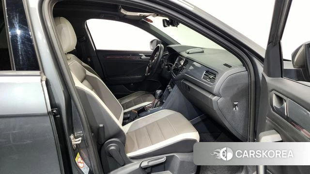 Volkswagen T-Roc 2021 Серый из Кореи, фото 2