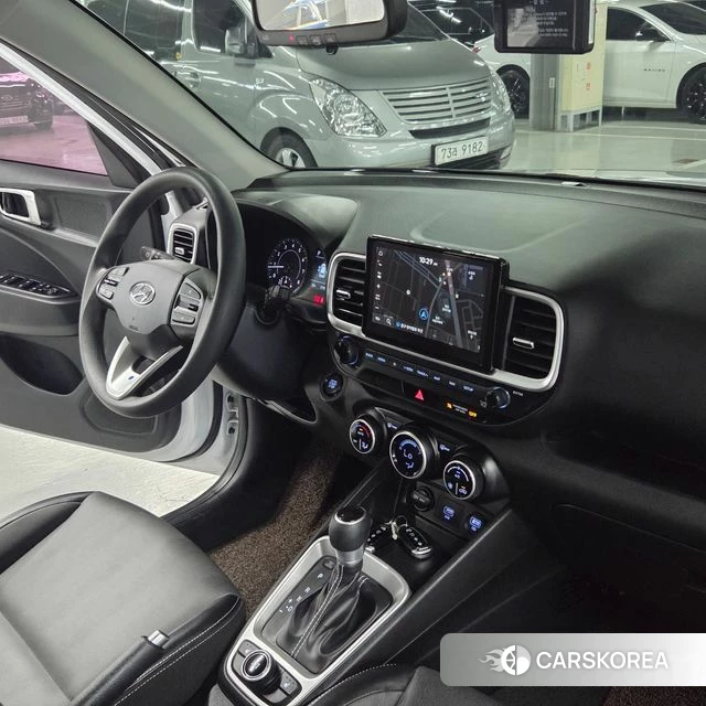 Hyundai Venue 2021 Белый из Кореи, фото 2