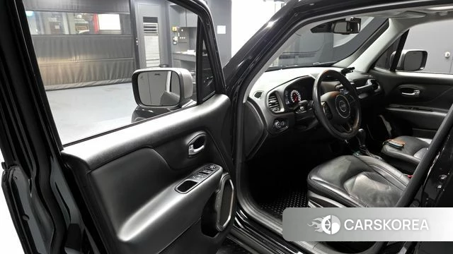 Jeep Renegade 2019 Черный из Кореи, фото 2