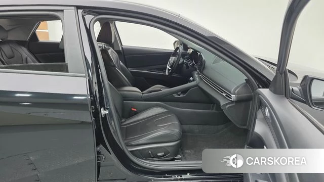 Hyundai Avante (CN7) 2022 Черный из Кореи, фото 2