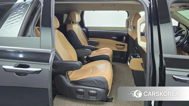 Kia Carnival 4th generation 2021 Черный из Кореи, фото 2