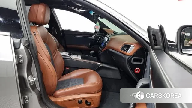 Maserati Ghibli 2018 Серебристо-серый из Кореи, фото 2
